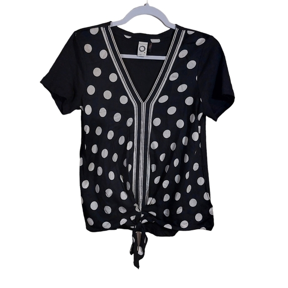 AKEMI + KIN LADIES SHORT SLEEVE FRONT TIE POLKA DOT TOP- S - Picture 1 of 4